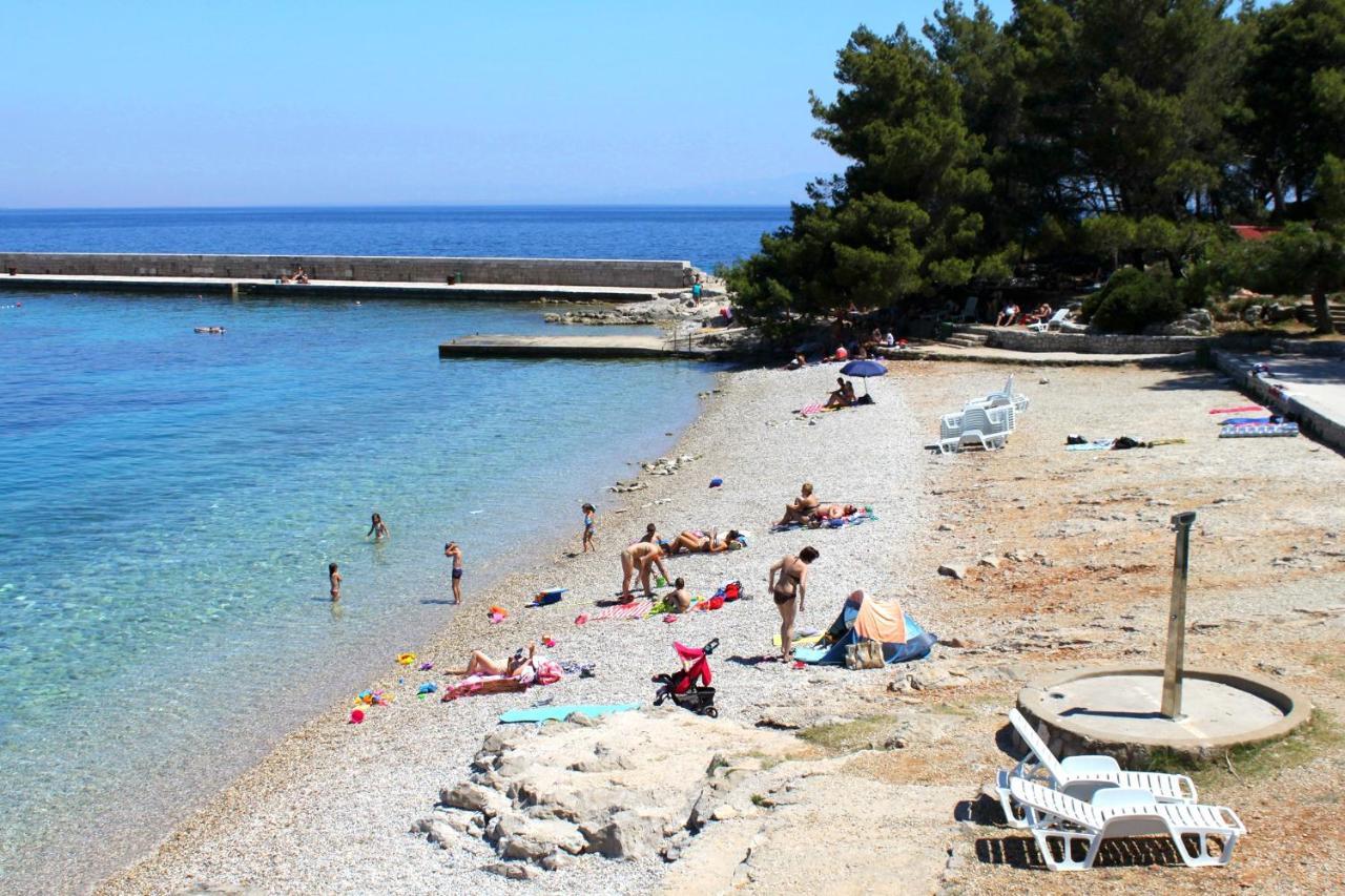 Apartments By The Sea Veli Losinj, Losinj - 8031 Exteriör bild