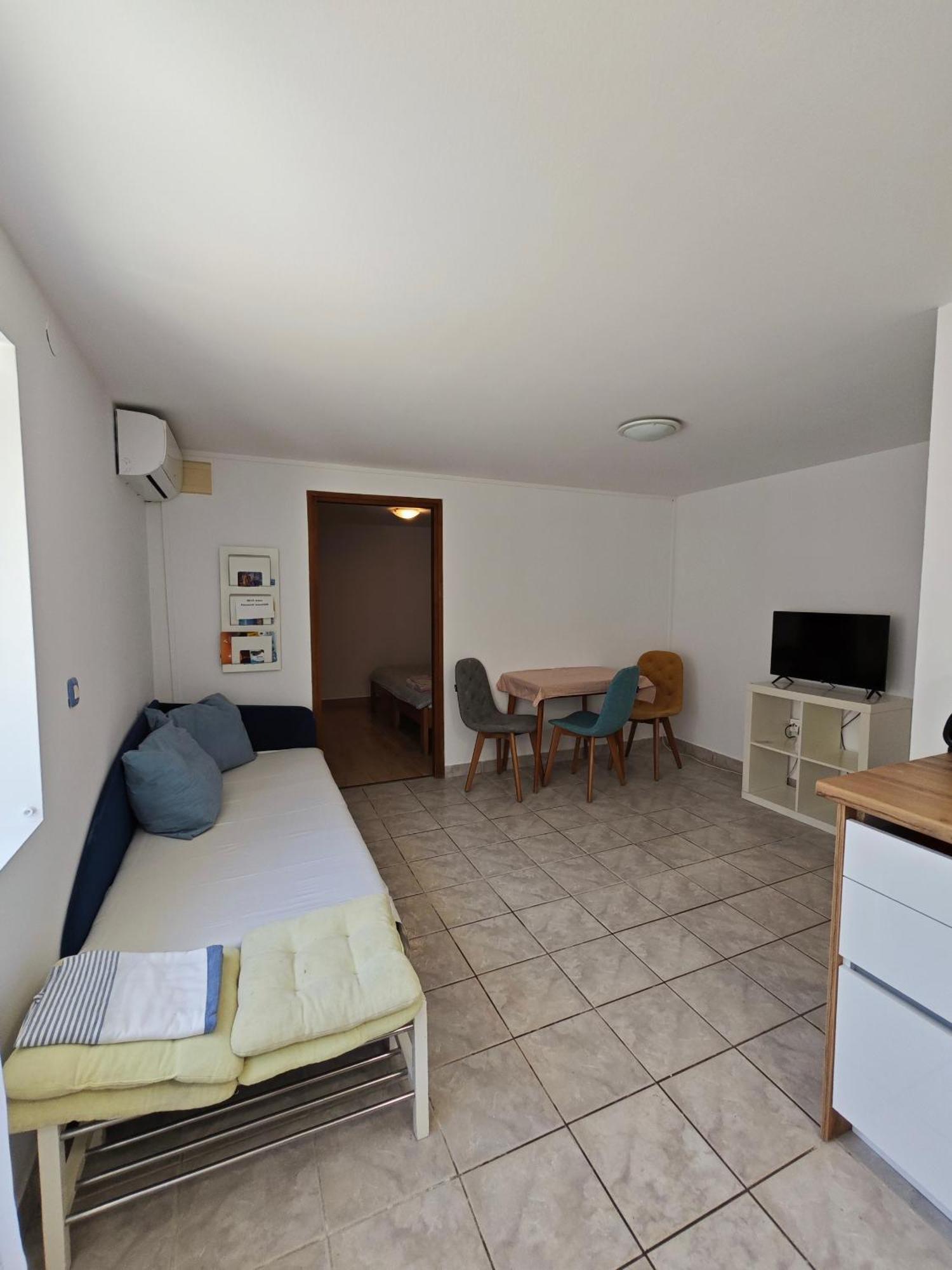 Apartments By The Sea Veli Losinj, Losinj - 8031 Rum bild